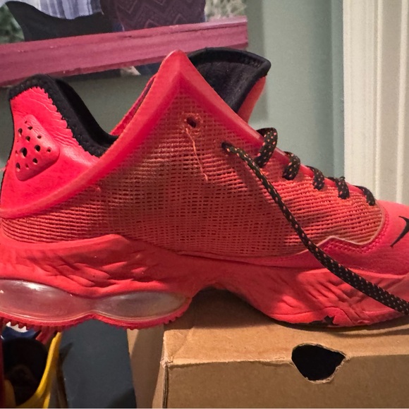 Nike Red Sneakers with Gold Swoosh - Picture 3 of 4